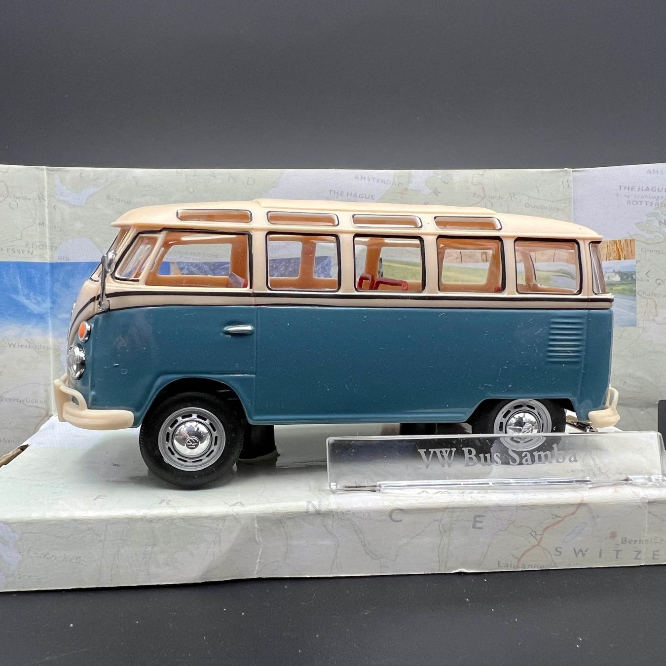 Volkswagen Modellini d'auto: VW Bus Samba 1:43 neu OVP – Nuovo e nell'imballaggio originale da Häusernmoos venduto da adlerfedern 3