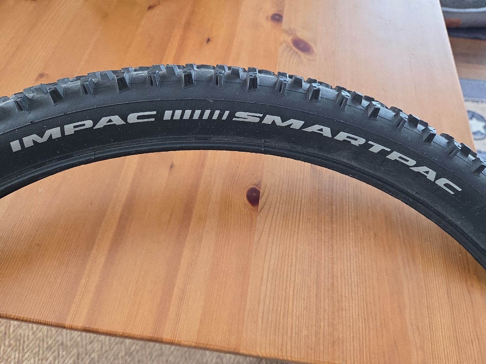 Pezzi di ricambio: MTB Velo Reifen 27.5 x 2.25 – Usato da Hauptwil venduto da Gustav_11