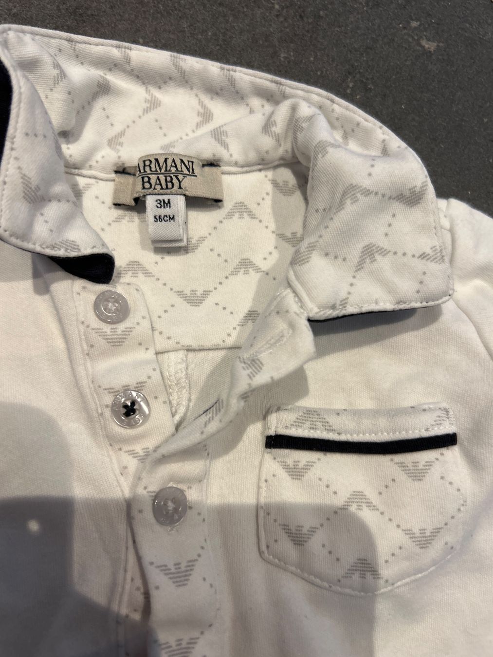 Armani Pigiama & Simili: Strampler Pyjama Armani Gr. 56 – Nuovo (secondo la descrizione) da Worblaufen venduto da Savanne05 1