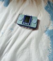Retro Mini Spielkonsole - Spielespass für Unterwegs!