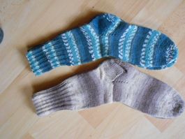 2 Paar Wollsocken Handgestrickt Gr 39/40