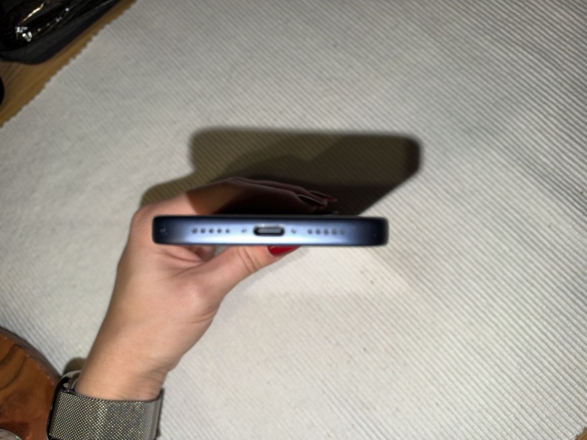 Apple Portables: Iphone 17 Pro 256GB Darkblue – Neuf (Voir description) à Grenchen par bruetsch_leonie. 6