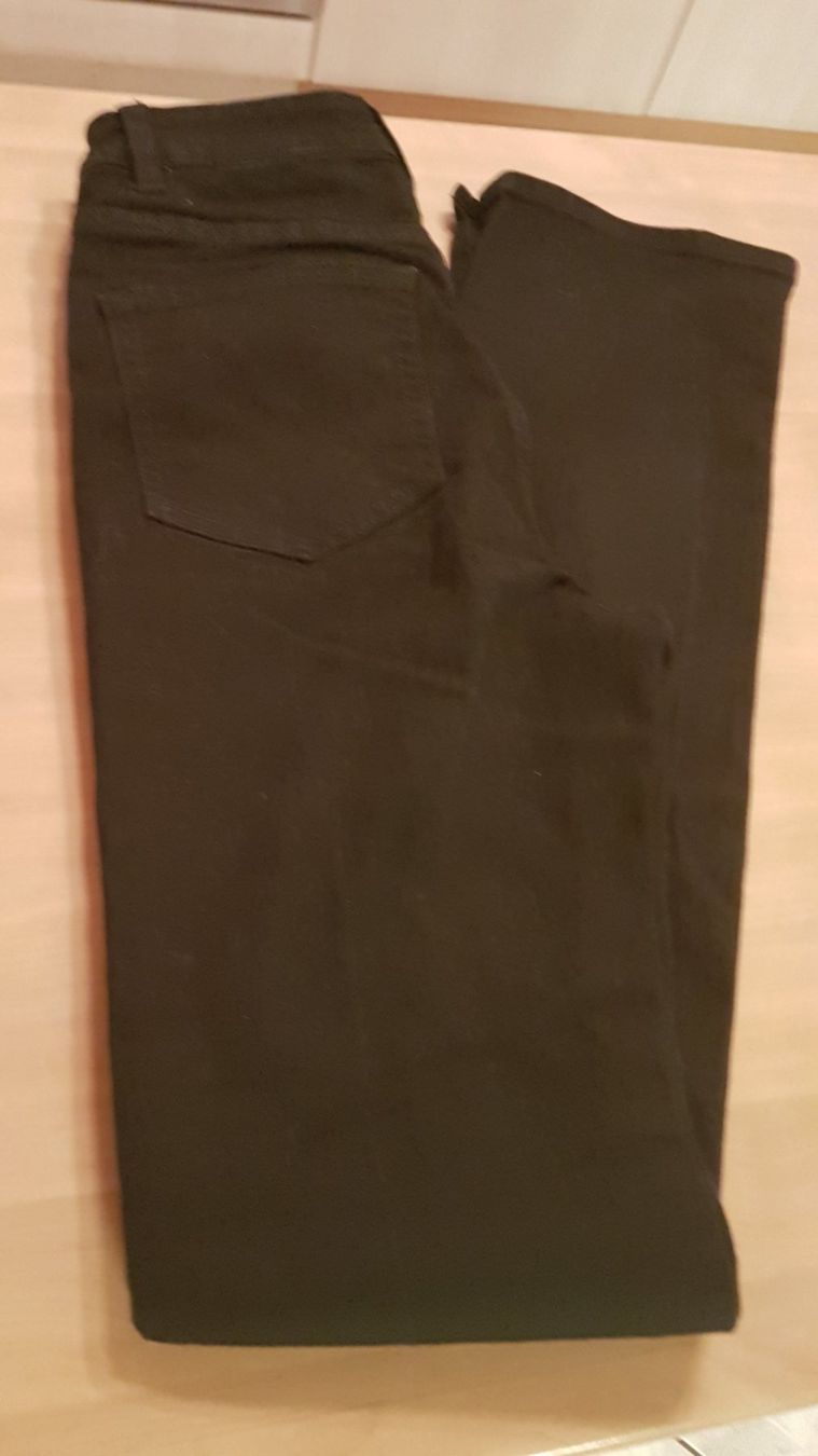 H&M Pantaloni: Pantalon noir taille 34 marque H&M – Usato da Villiers venduto da san_jn5w 9