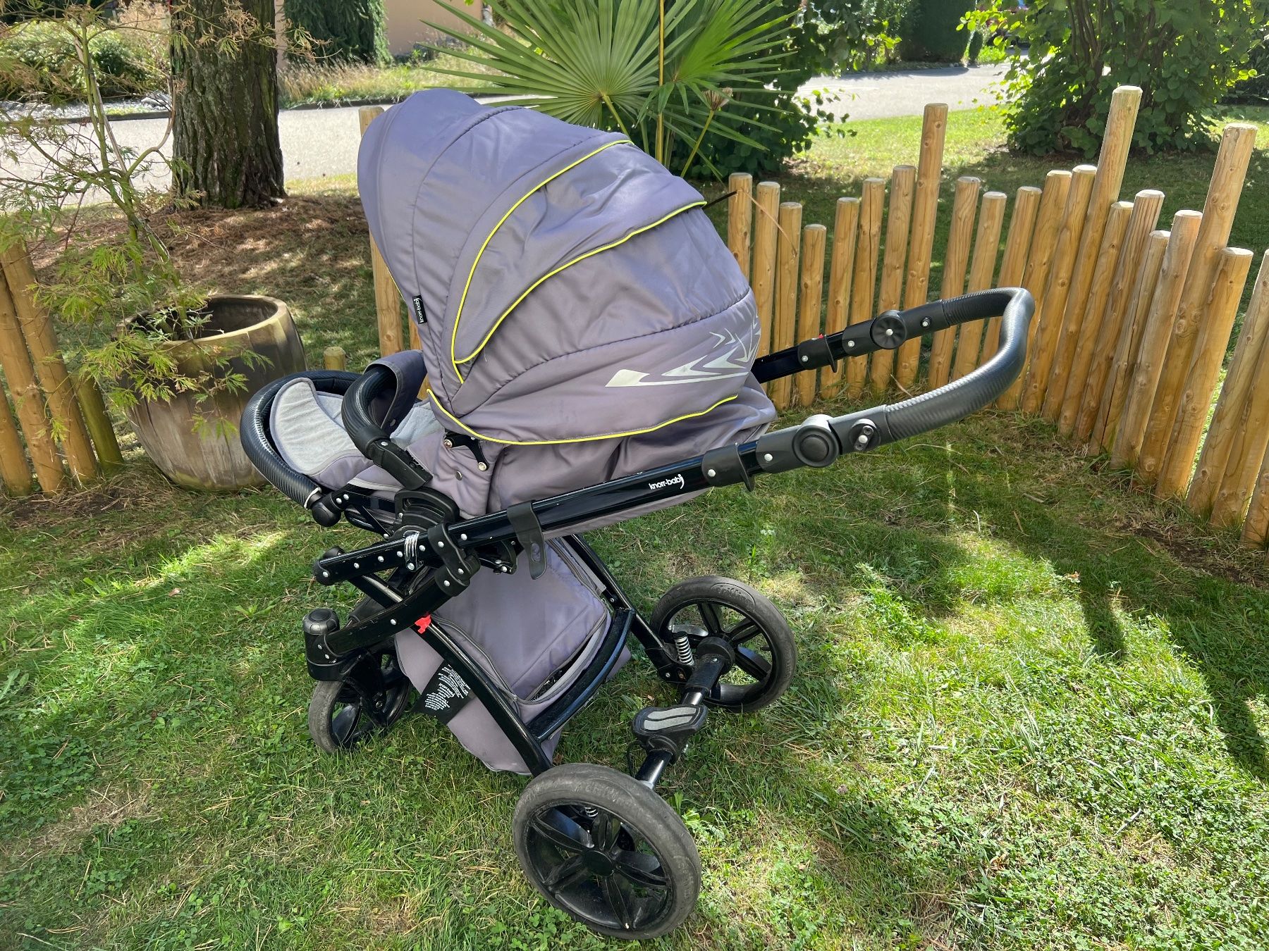 Kinderwagen: Gepflegter Kinderwagen mit Babyschale & Winterfusssack – Gebraucht aus Zofingen von vLo_ur 4