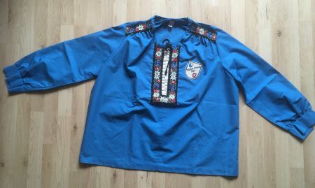 Trachtenblusen (Gr. 54)