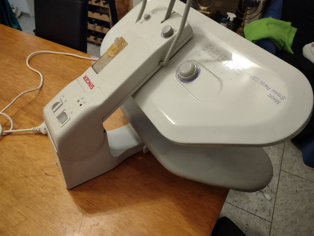 Singer CSP1 Compact Magic Steam Iron PressSinger CSP1 Kaufen auf Ricardo