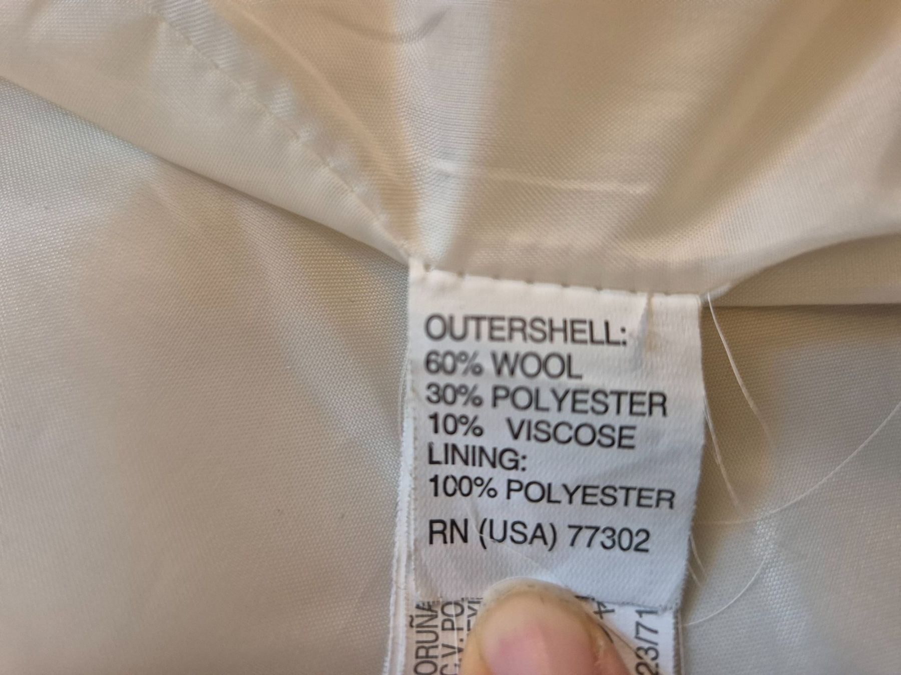 Giacche: Zara Basic Kurz-Mantel wollweiss Grösse L – Usato da Pfäffikon SZ venduto da Jus8808 3