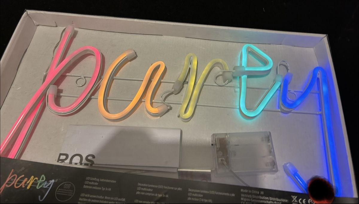 Migros Tutte le decorazioni: Décoration LED murale multicolore – Usato da Genève venduto da and_k79x