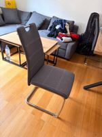 Set von 4 Stühlen