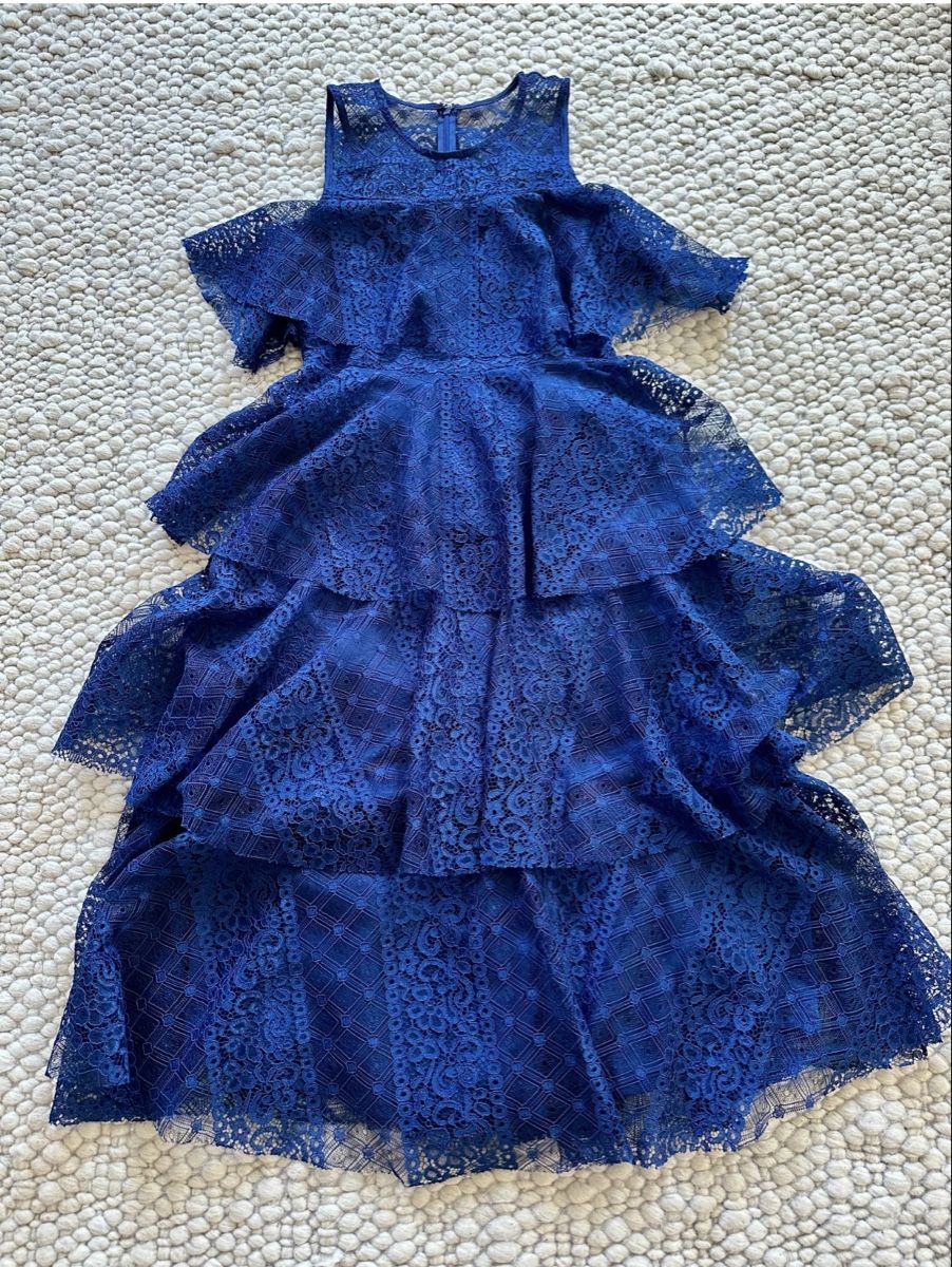 Kleider: ELEGANTES SPITZENKLEID – Neu (gemäss Beschreibung) aus Schaffhausen von rot_yyy7