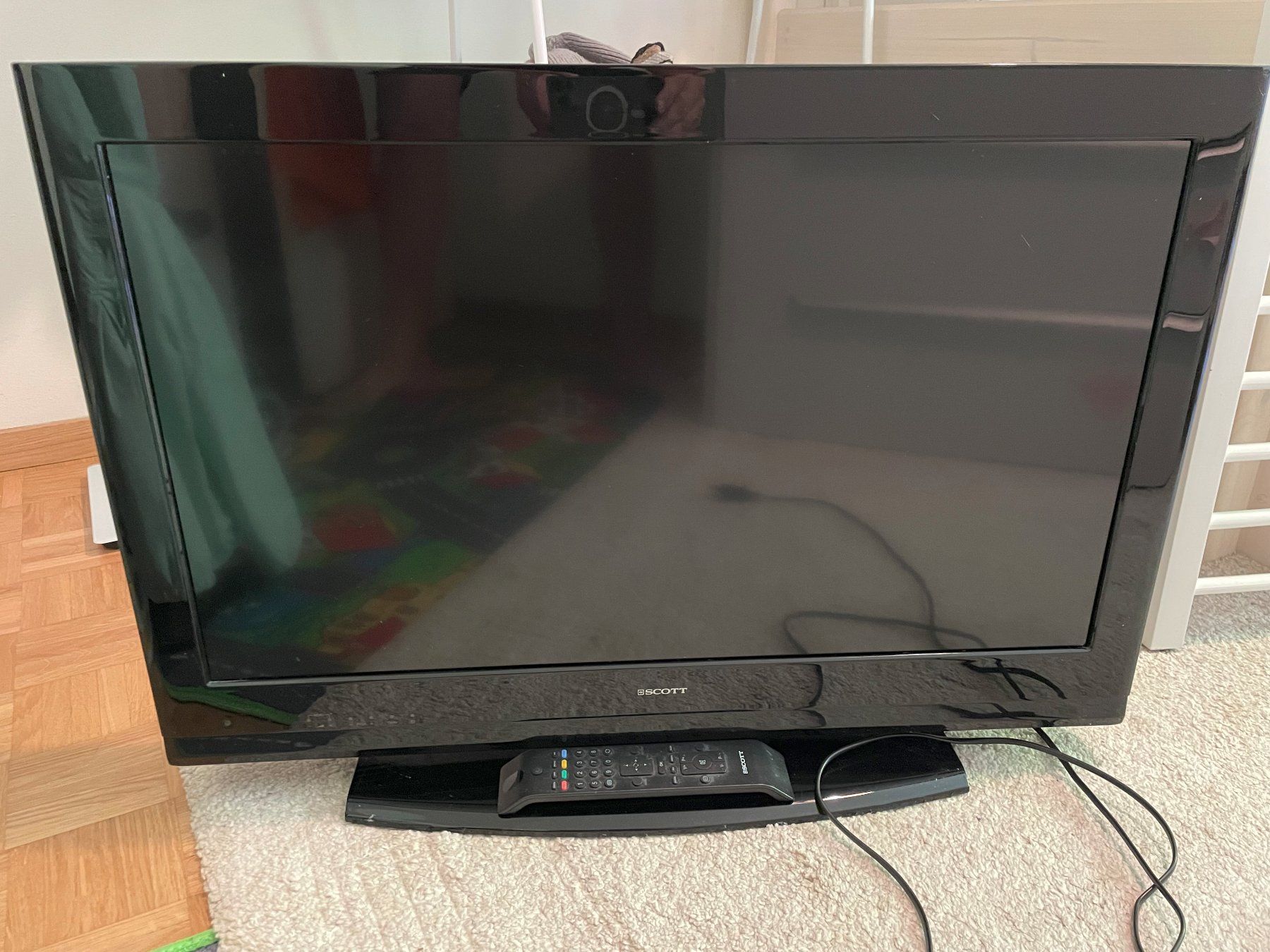 Televisori: SCOTT LCD TV 32 HDR – Usato da Schindellegi venduto da lal_x7zx