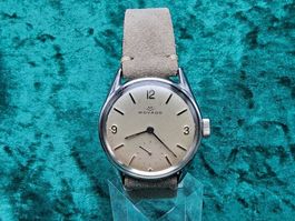 Schicke MOVADO Herrenarmbanduhr Handaufzug cal. 135, aus 60e