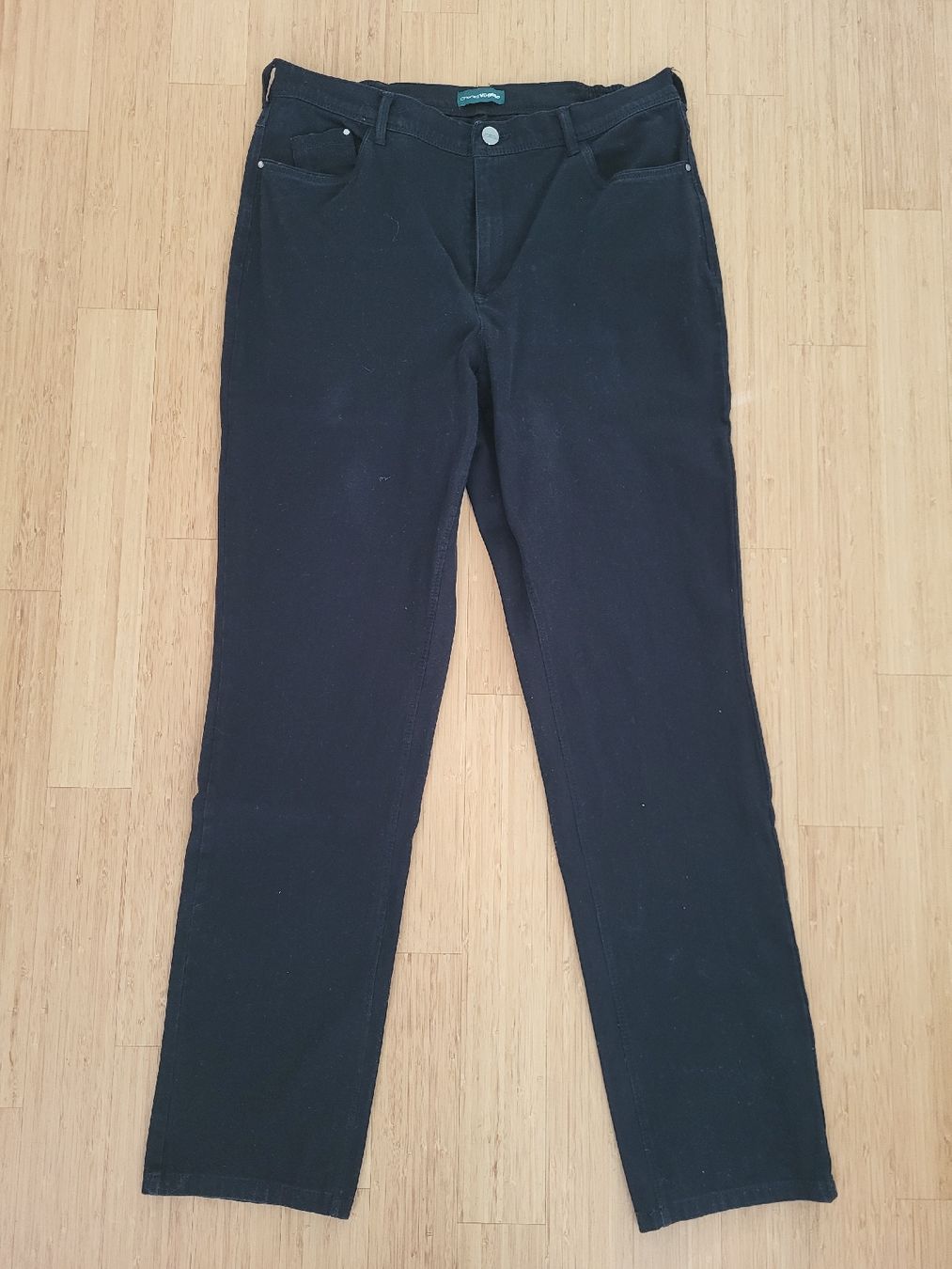 Jeans: Bequeme schwarze Jeans / Hose Gr. 42 – Neu (gemäss Beschreibung) aus Winterthur von GAM90