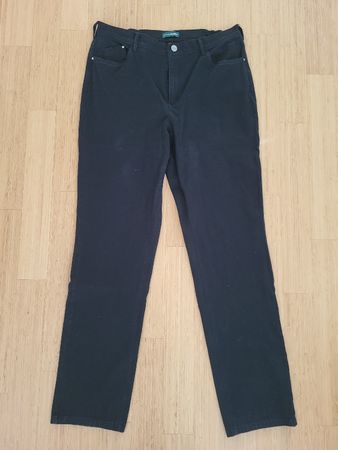 Bequeme schwarze Jeans / Hose Gr. 42