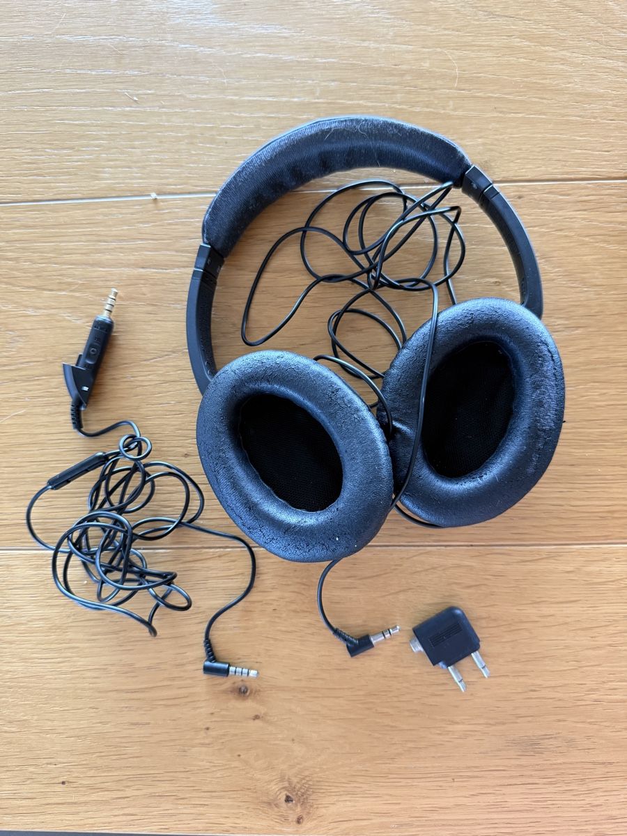 Bose Cuffie: Bose QuietComfort 15 Noise Cancelling mit USB-Adapter – Usato da Rain venduto da Roller 2