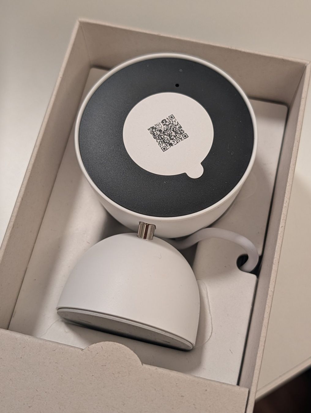 Alarmanlagen: Google Nest Cam Indoor 2K – Gebraucht aus Bad Ragaz von karolczyz97