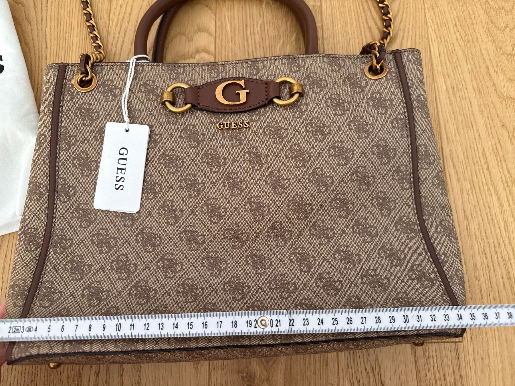 Guess Taschen für Damen: NEU! Guess Handtasche mit Staubbeutel – Neu und originalverpackt aus Schönenwerd von d.chiara 9