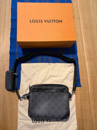 Louis Vuitton Trio Messenger Bag