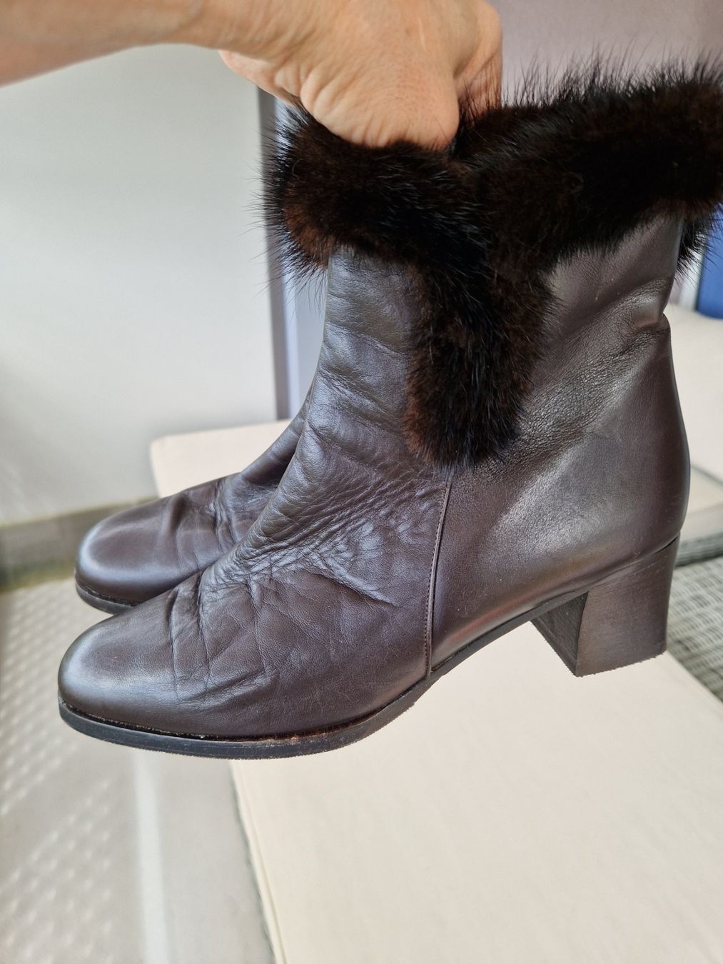 Scarpe da donna: Bottines brunes cuir & fourrure – Nuovo e nell'imballaggio originale da Pully venduto da Andalous 3
