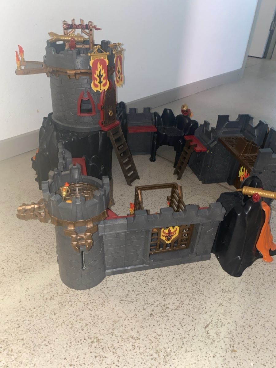 Playmobil Spielzeuge: Playmobil Ritterburg – Gebraucht aus Zürich von honey-k 2