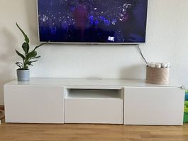 IKEA TV-Bank / Kommode mit Türen in weiss