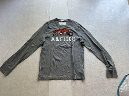 A&F T-Shirt Grösse L Tiger grau Langarm Shirt