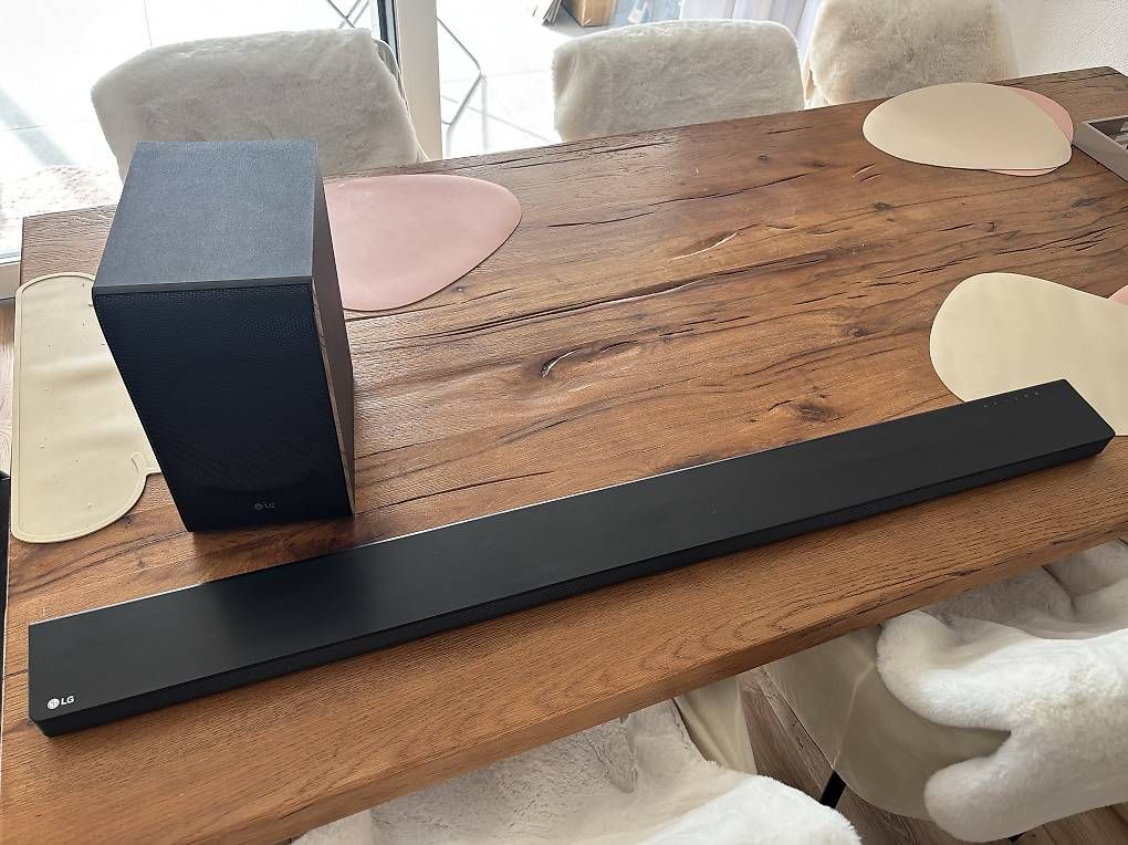 Haut-parleurs: LG Soundbar SJ8 – D'occasion à Grellingen par Andrew_Shay 1