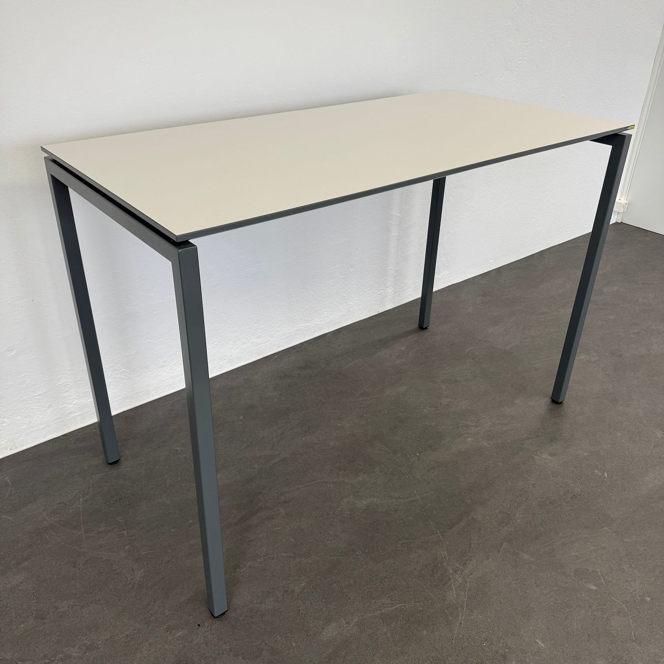 Tavoli: Lista Office LO Motion Steh-Sitzungstisch – Usato da Schönenwerd venduto da mcofficeshop 1