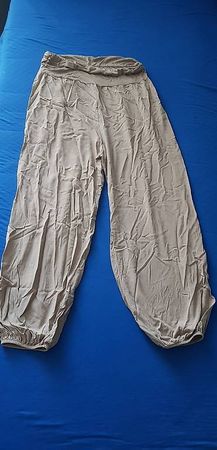 Hose Viscose Gr. M neu!!!