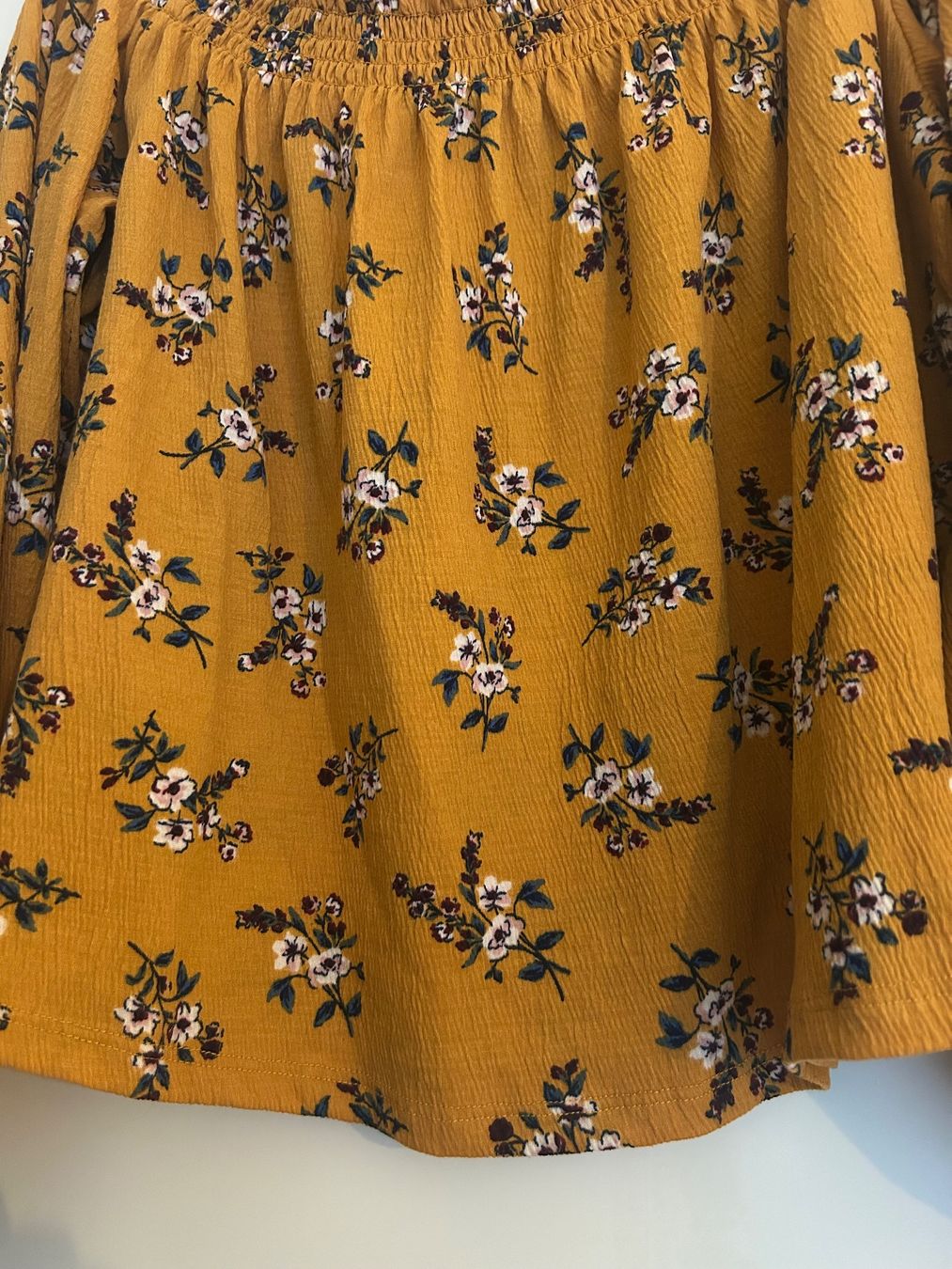 H&M Camicette: Herbstliches Offshoulder Oberteil mit Blumenmuster Gr. L – Usato da Zürich venduto da maggi96 2
