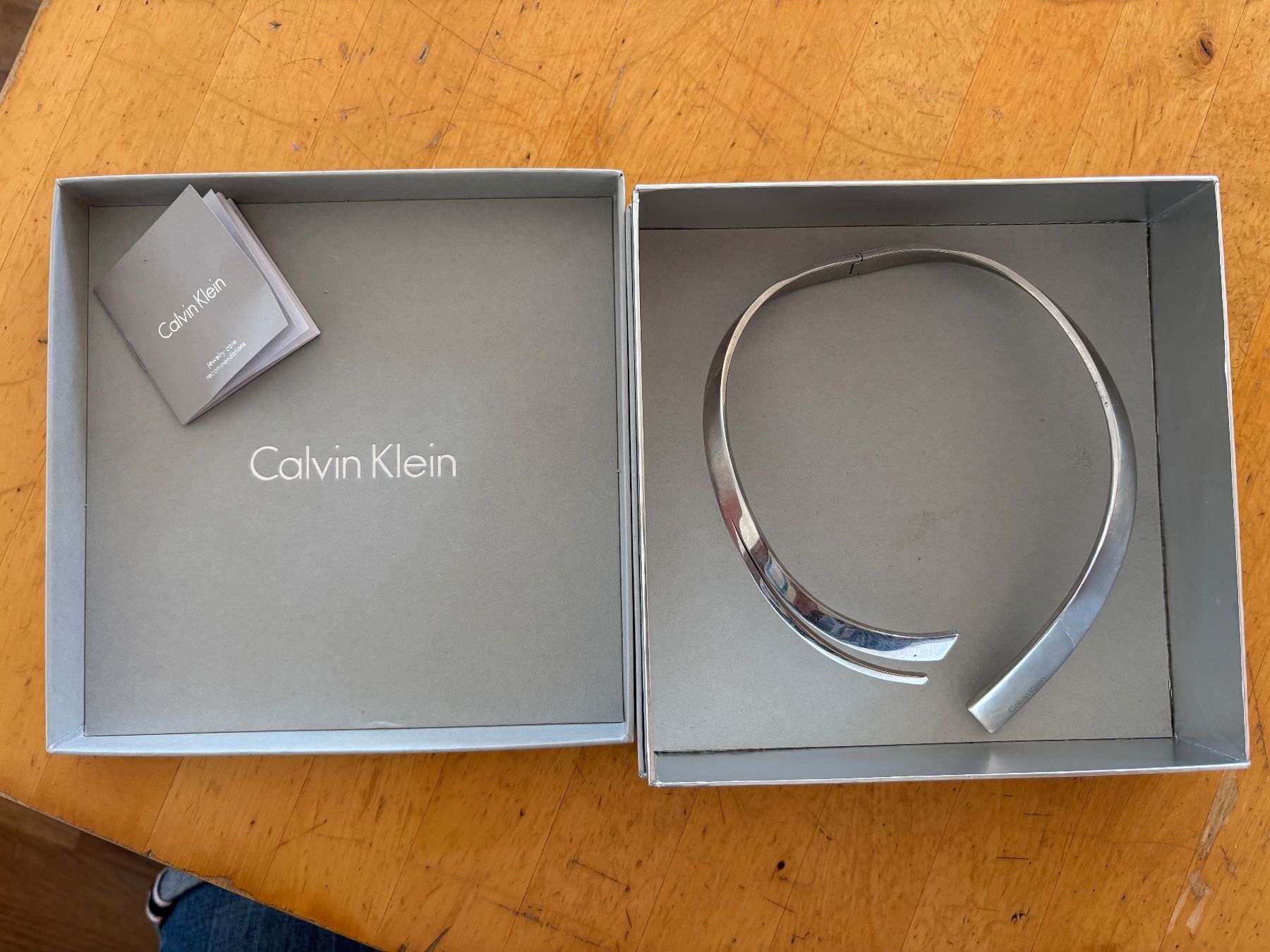 Calvin Klein Altri gioielli: Calvin Klein Halsreif Beyond – Usato da Aeugst am Albis venduto da Steini1969 1