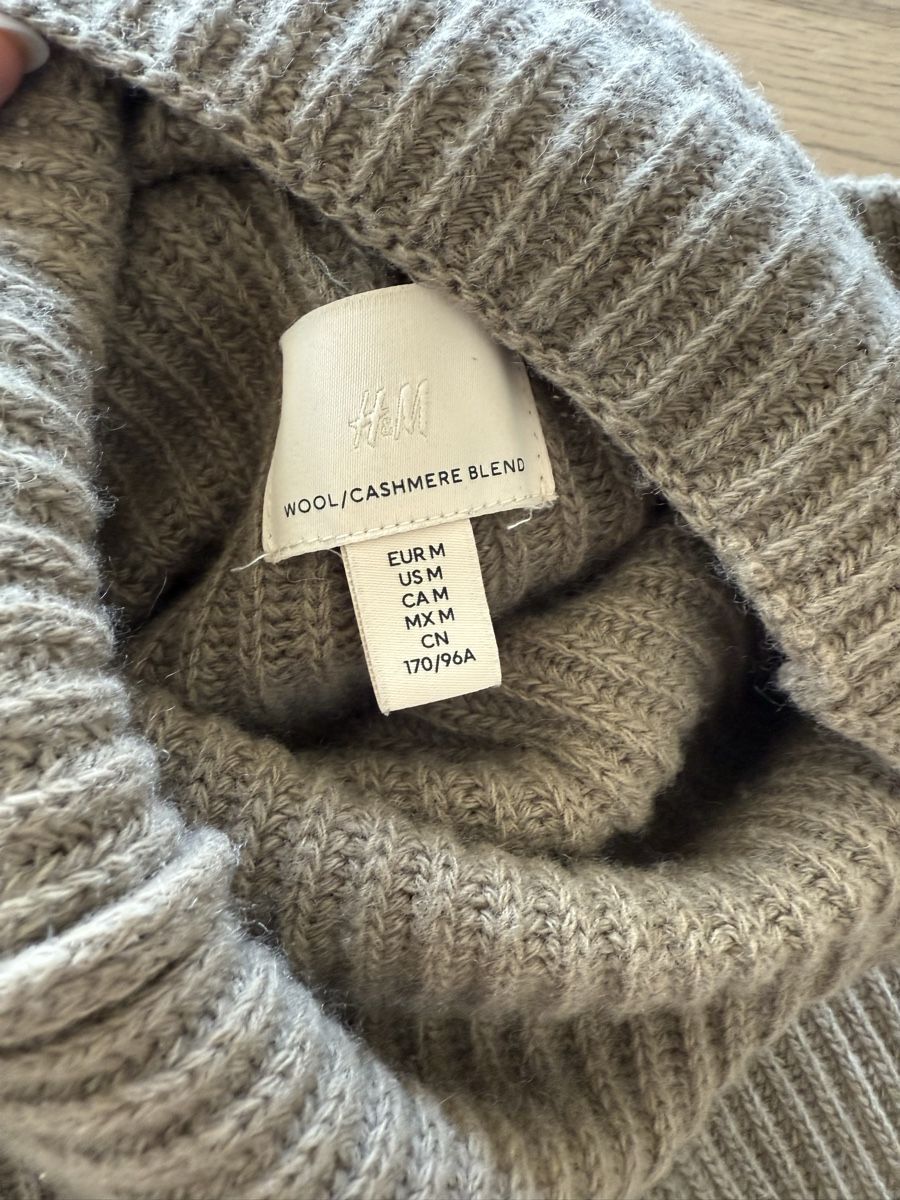 H&M Maglioni & Felpe: H&M Strickpullover, Rollkragen, 90%Wolle/10%Kaschmir, Gr. M – Usato da Ottenbach venduto da Suni_82 2