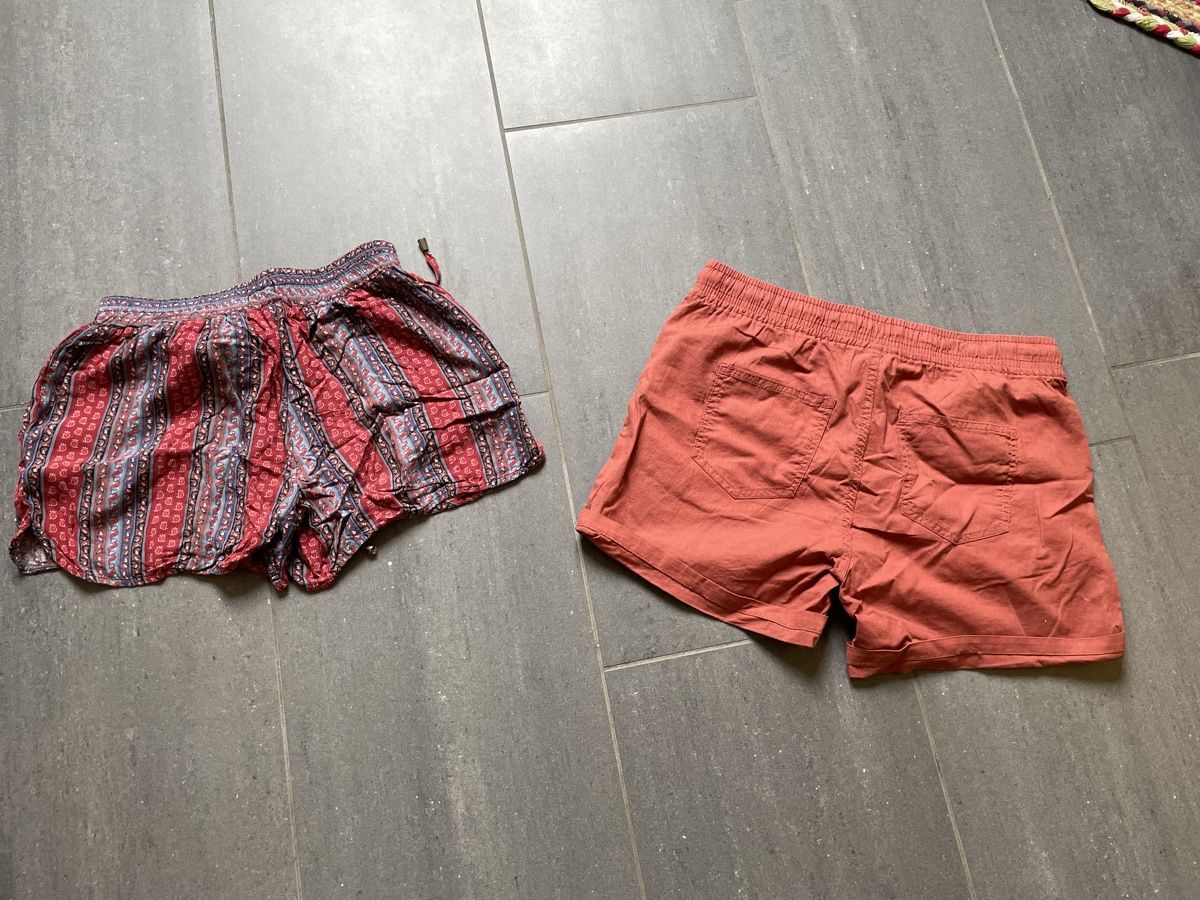 Lotti di vestiti: Shorts 2x – Usato da Full-Reuenthal venduto da Mimi_1986 1