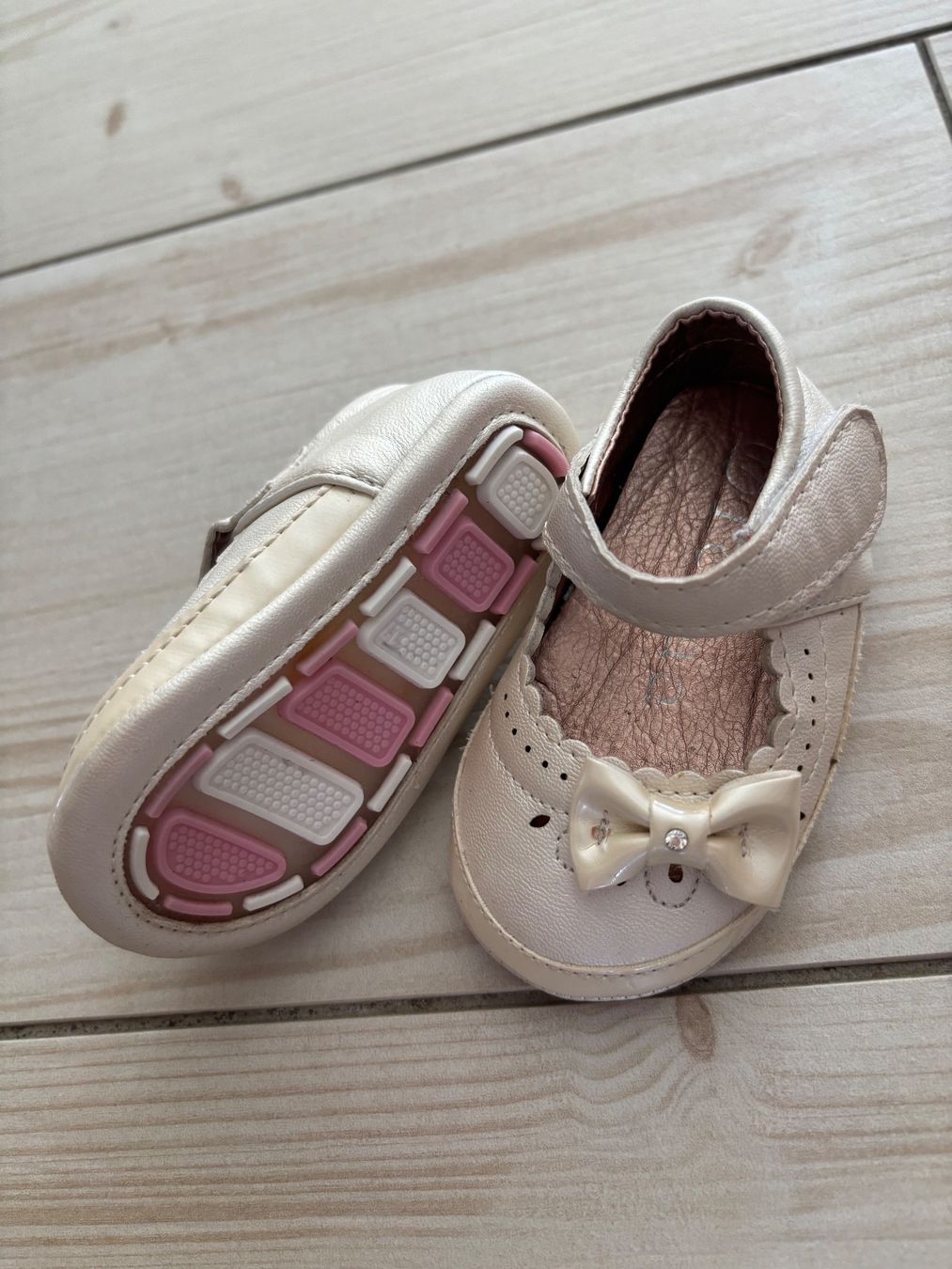 Scarpe per ragazze: Chaussures taille 17 – Usato da Chapelle-s-Moudon venduto da vanesso 1
