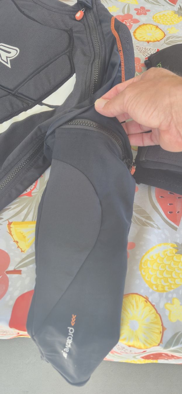 Protezioni & Imbottiture: Gilet racer motion Top taille L – Usato da Cheseaux-Lausanne venduto da stevo85 2