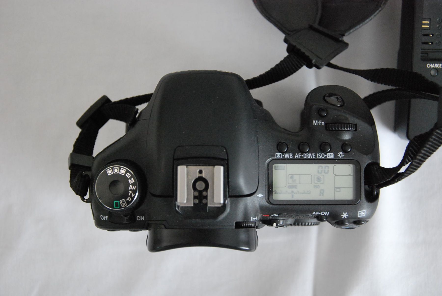 Canon Fotocamera: Canon EOS 7 Body+ Akku/Ladegerät – Usato da Biel/Bienne venduto da Mauler03 2