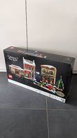 LEGO Weihnachtlich geschmückte Hauptstrasse  ungeöffnet