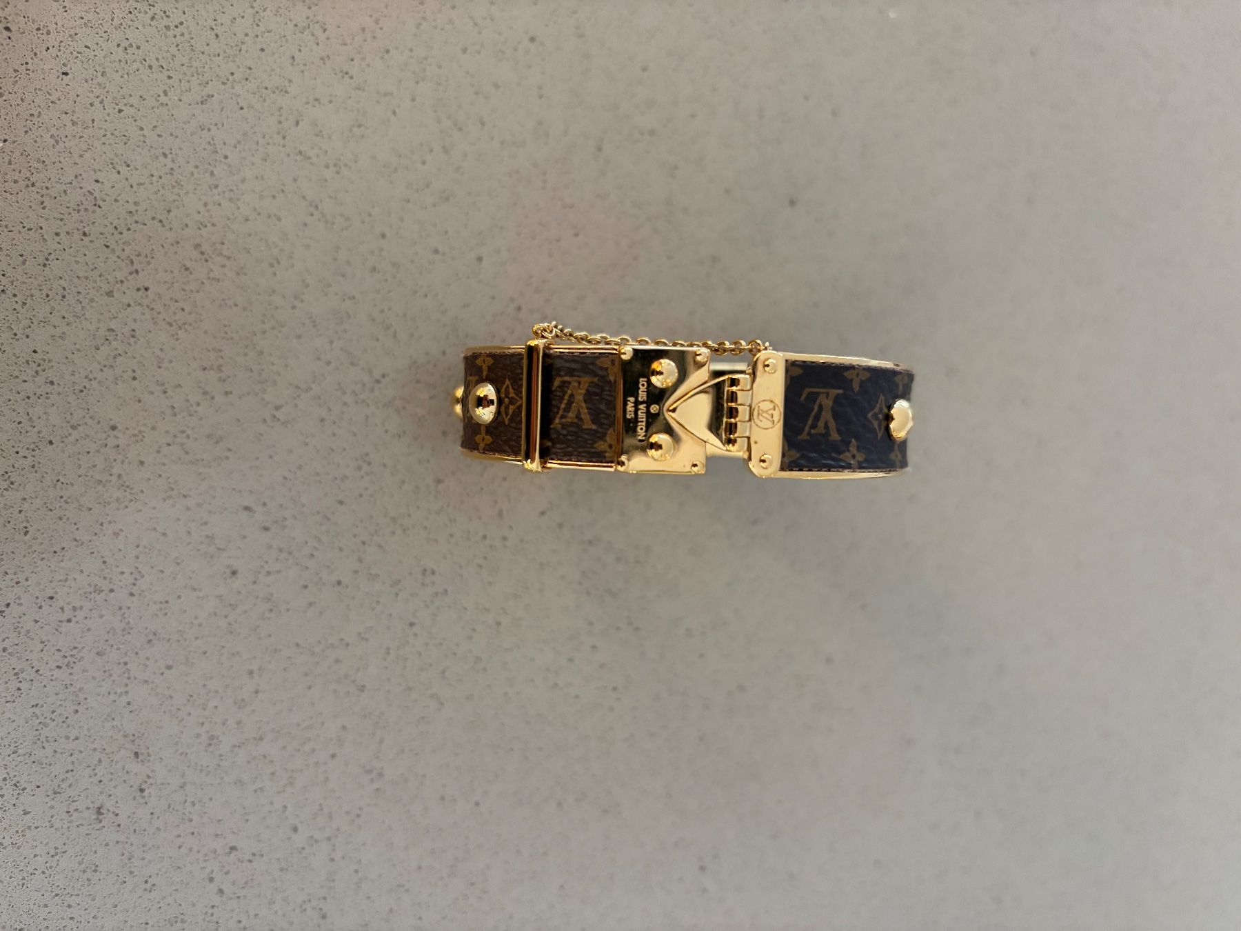 Louis Vuitton Bracciali & Braccialetti: Louis Vuitton Armreif – Nuovo (secondo la descrizione) da Seon venduto da xanae 1