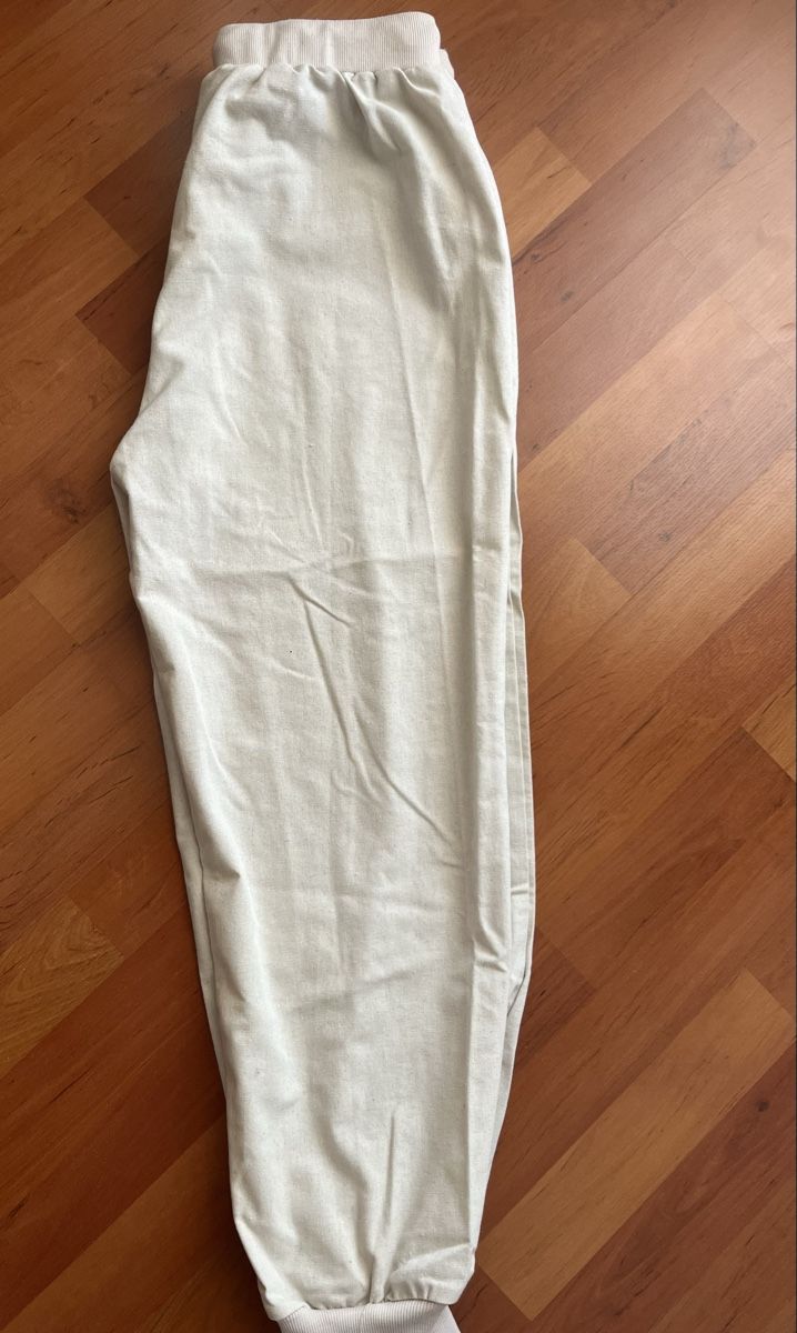Hosen: Pantalon léger taille L – Gebraucht aus Moutier von Linou 1