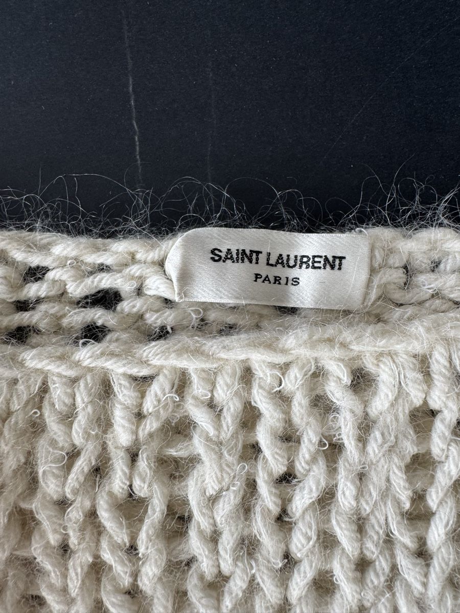 Saint Laurent Pullover & Sweatshirts: Maglione Saint Laurent bianco – Gebraucht aus Montagnola von lor_pqc7 2