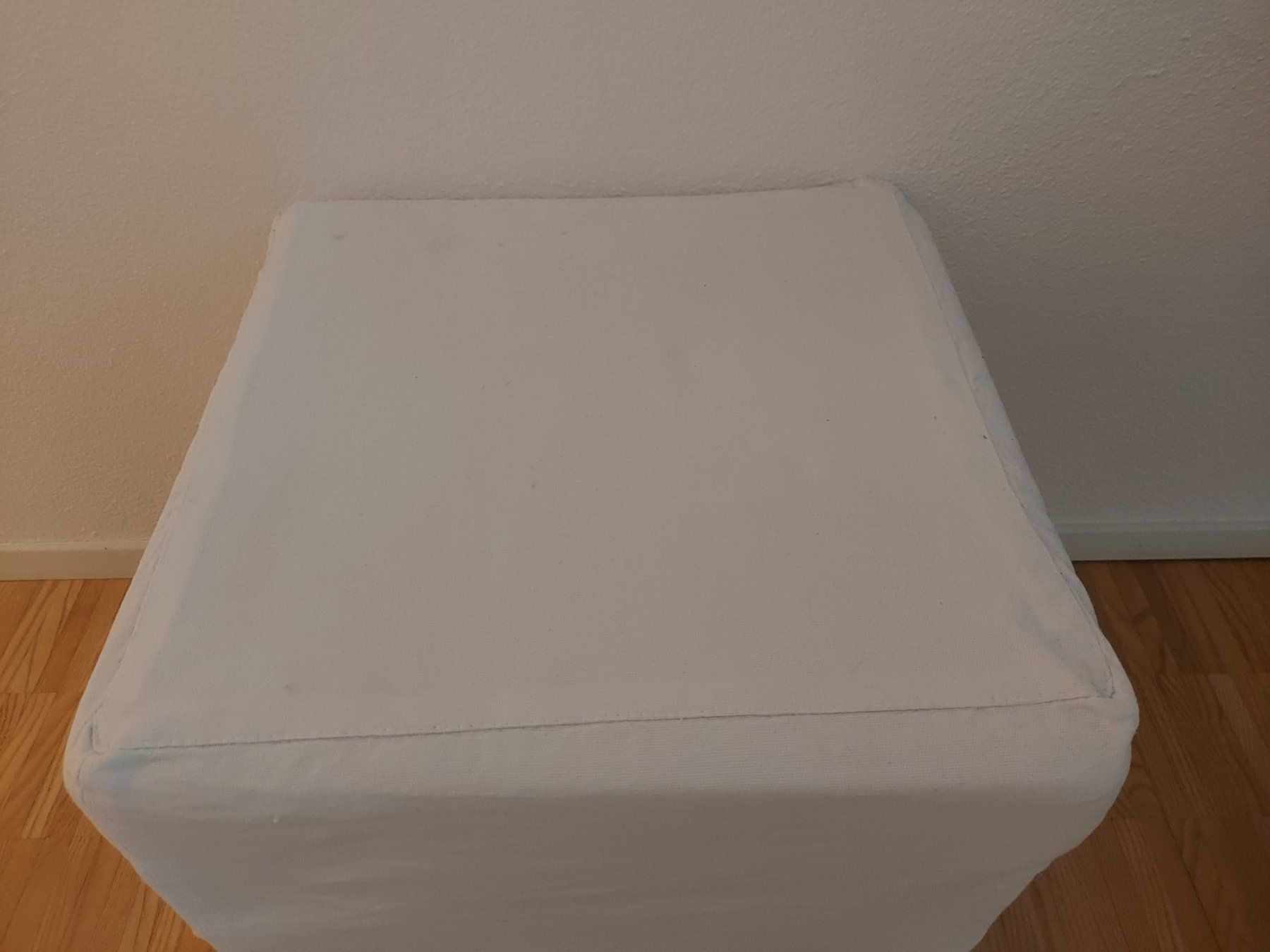 Tabourets: Weisser Hocker – D'occasion à Winterthur par lar_z6sj 1