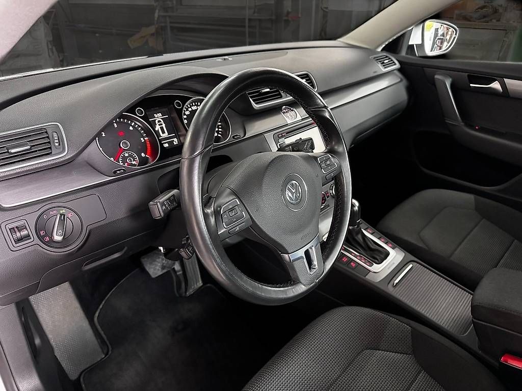 VW Automobili: VW Passat 2.0 TDI Variant 4Motion DSG – Usato da Urtenen-Schönbühl venduto da inf_yc7h 5