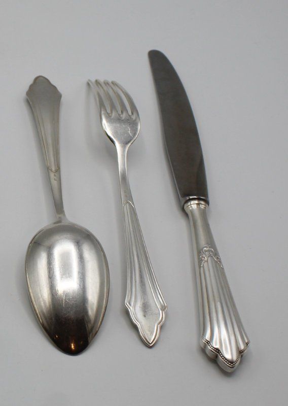 WMF Bestecksets: Sets WMF Fächermuster 90er / 3-teilig – Gebraucht aus Weggis von Mylemontree 1