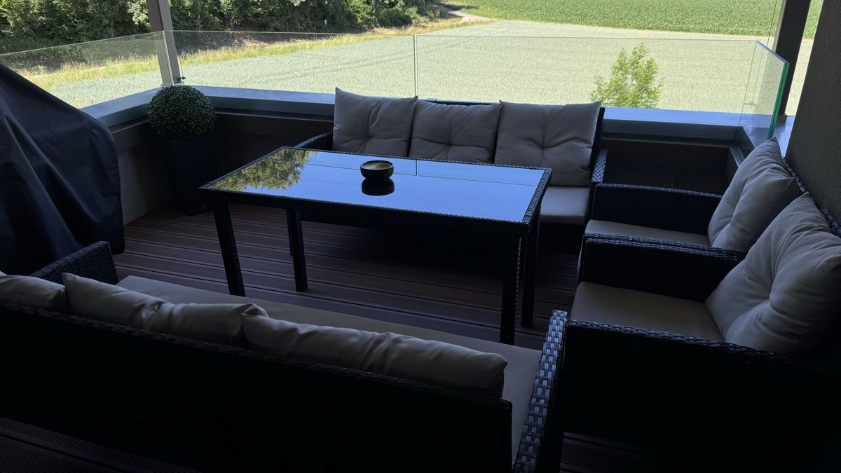 Set di tavolo e panche: Gartenmöbel – Usato da Gränichen venduto da Aldina.htc