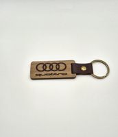 Audi Quattro Holz-Schlüsselanhänger mit Gravur