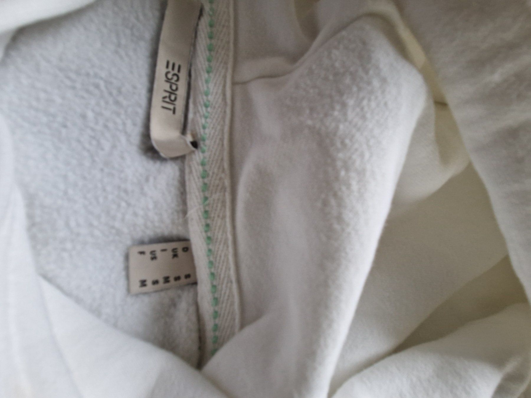 Esprit Maglioni & Felpe: Kapuzensweatshirt – Usato da Wiesendangen venduto da bano1900 3