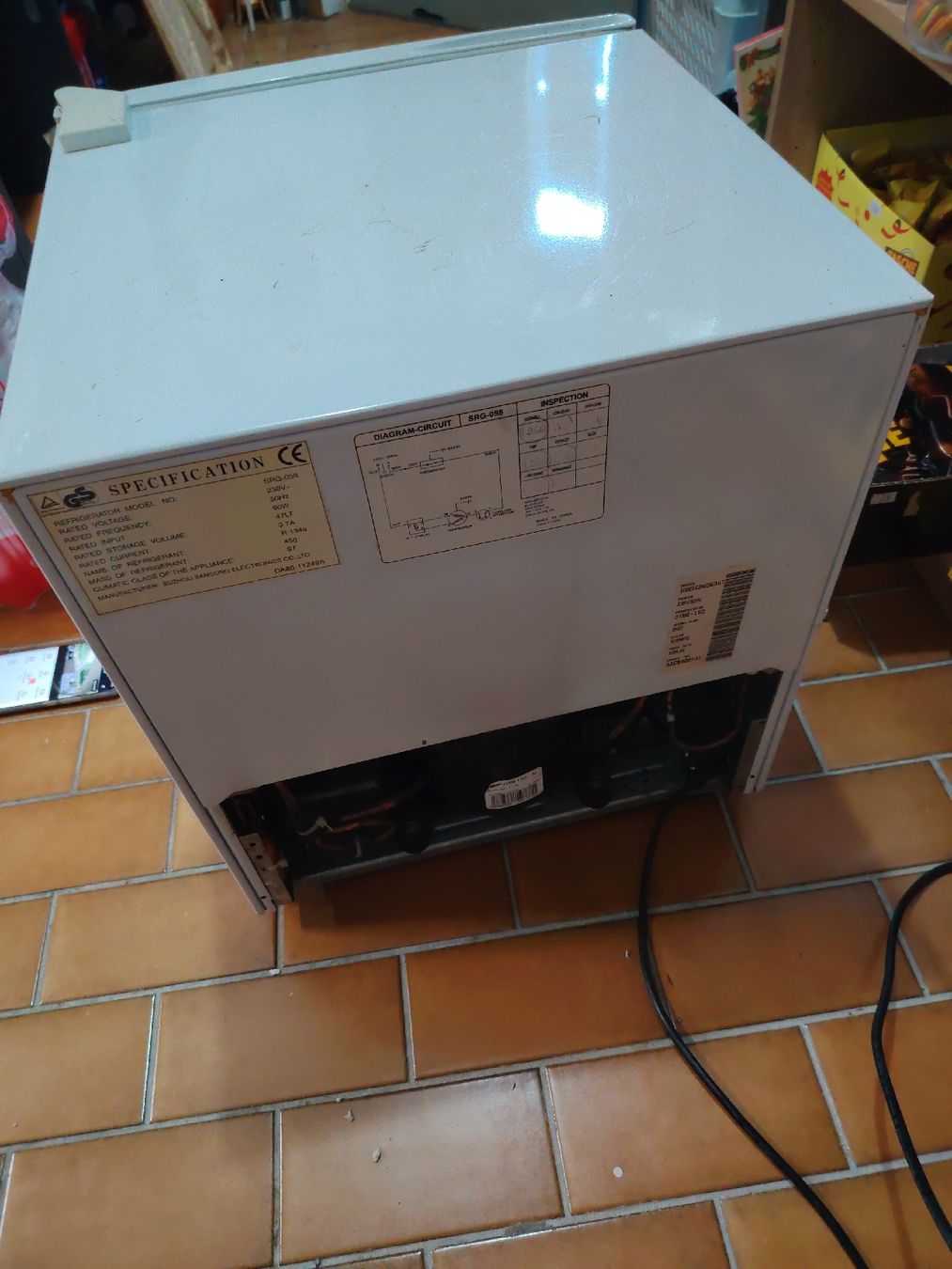Kühlschrank: Mini Kühlschrank mit Getränkeauswahl – Gebraucht aus Aesch BL von Gebrauchtes_AeschBL 3