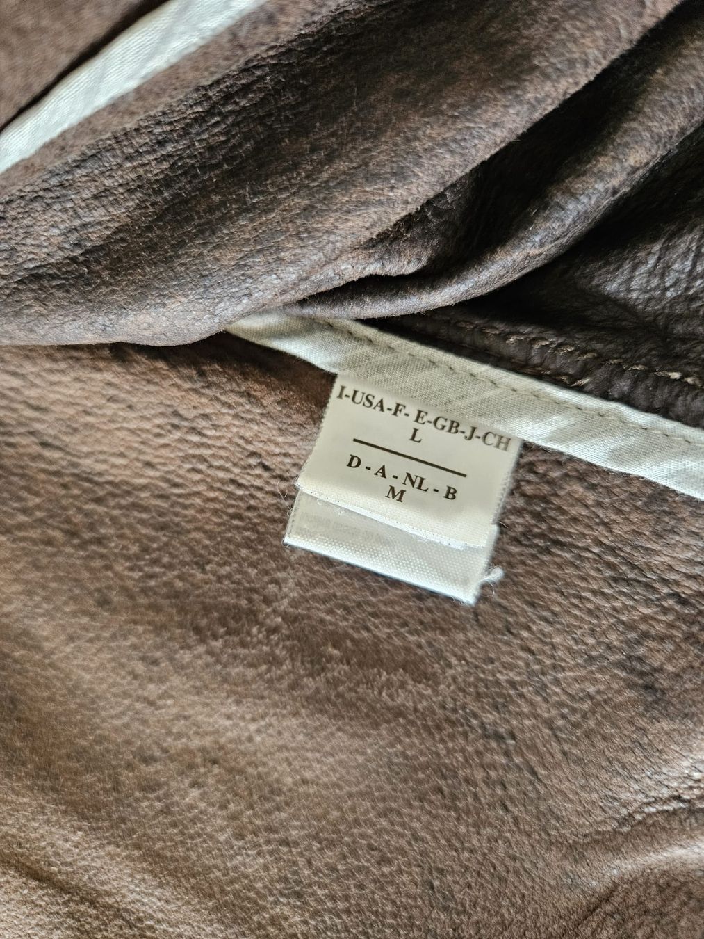 Brunello Cucinelli Giacche: Wunderschöne Echtlederjacke von Brunello Cucinelli, Grösse L – Usato da Dottikon venduto da Chicca_73 7