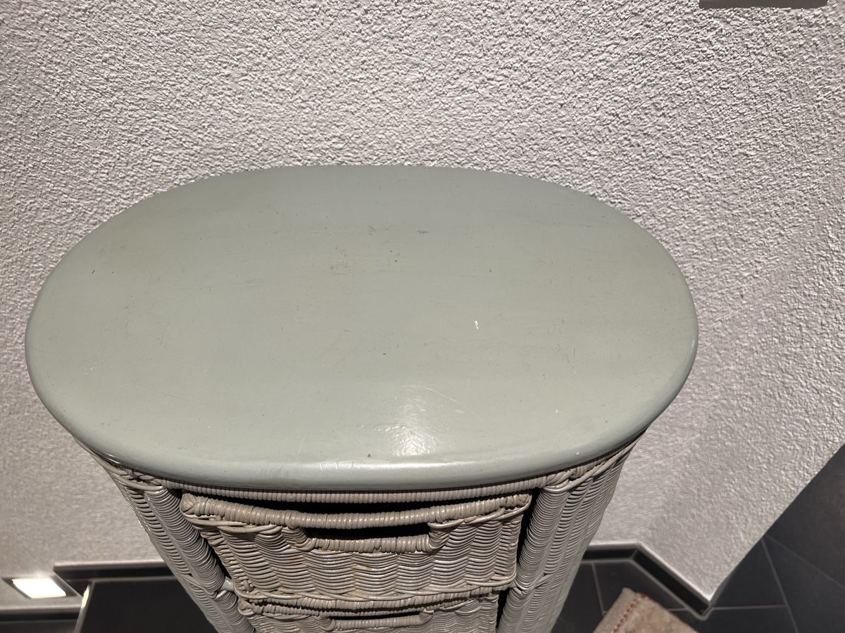 Armadi: Rattanschrank schmal oliv – Usato da Bonaduz venduto da Malves10 1