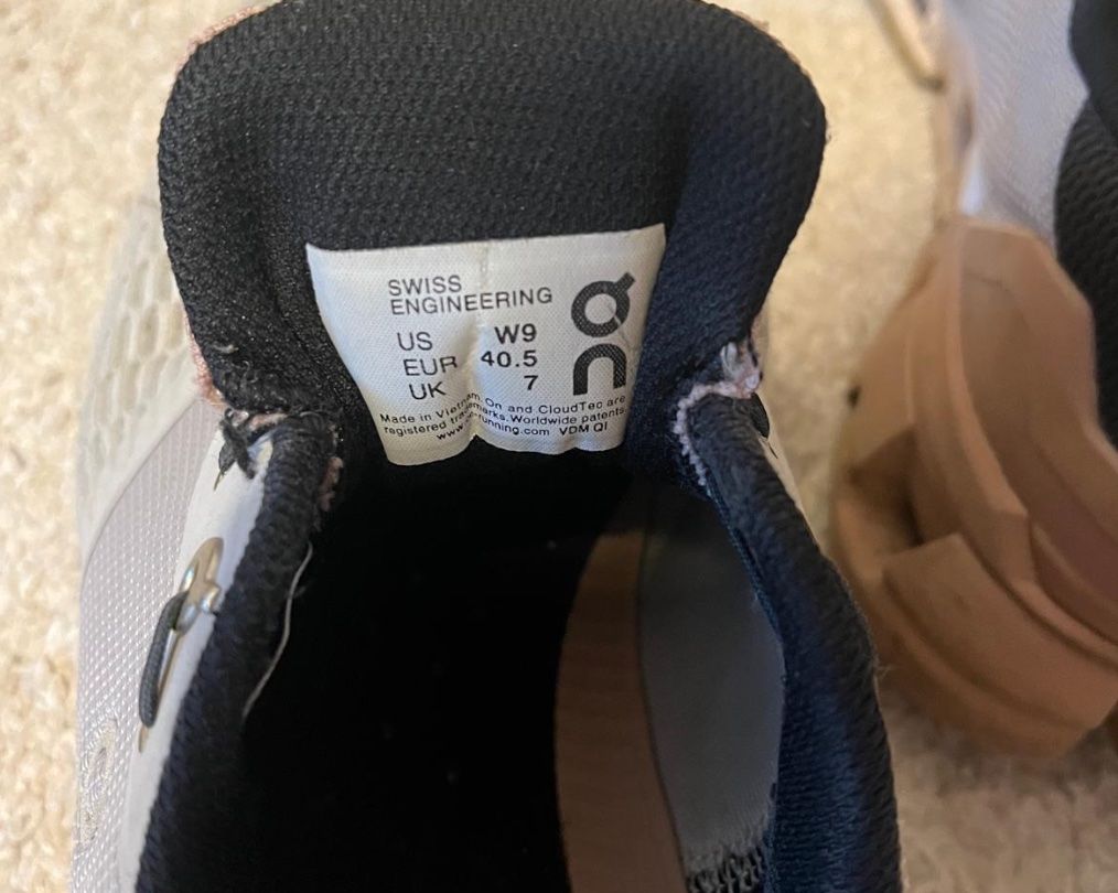 Scarpe da donna: On Cloud Schuhe – Usato da Zürich venduto da sar_tt2d 2